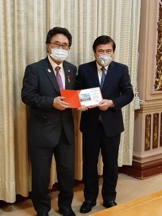 表敬
